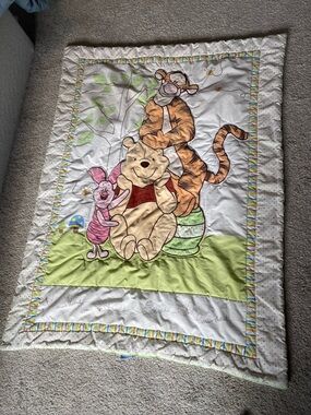 Vintage Disney Baby Winnie the Pooh crib comforter quilt blanket Piglet Tigger